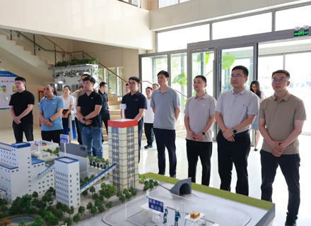 易控智驾赴云鼎科技北斗天地参观交流